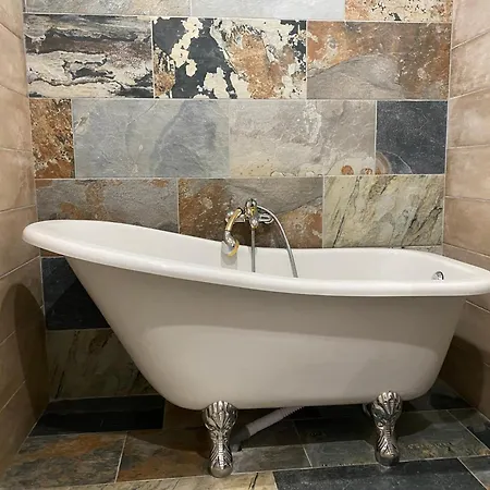 Climatisé Avec Terrasse Appartement