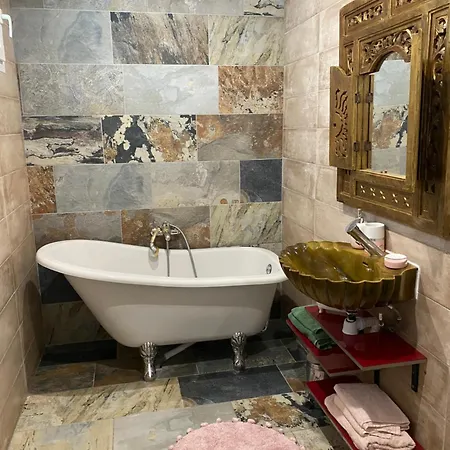 Climatisé Avec Terrasse * Narbonne