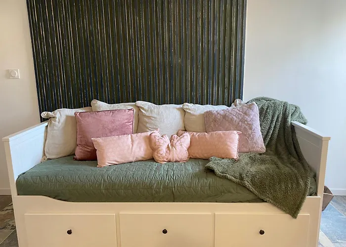 Apartment Climatise Avec Terrasse Narbonne